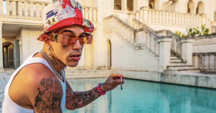 Sfera Ebbasta, Pioggia di insulti: cosa è successo!