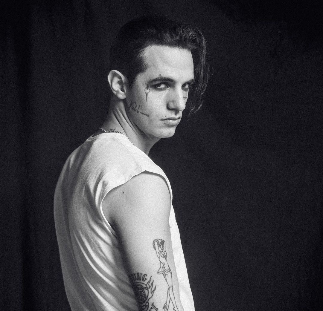 Achille Lauro annuncia l’arrivo del nuovo singolo Marilù