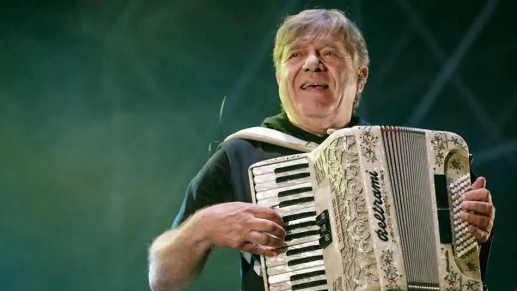 Beppe Carletti: "Resterò fino alla fine sul palco dei Nomadi"