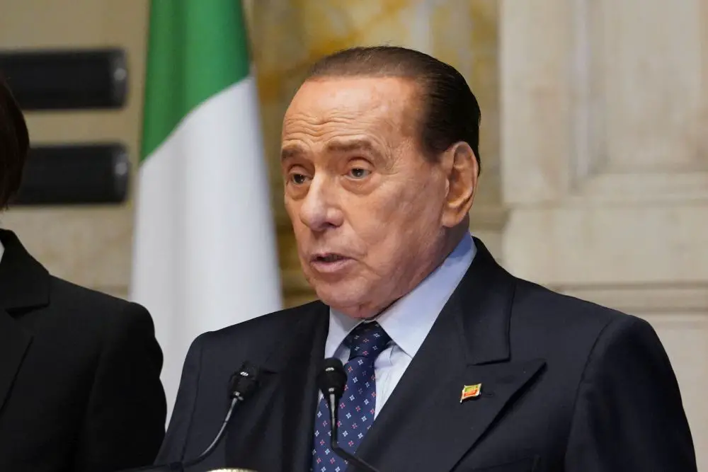 Berlusconi: “Il Green pass è uno strumento di tutela della vita e della libertà, irresponsabile fomentare divisioni”