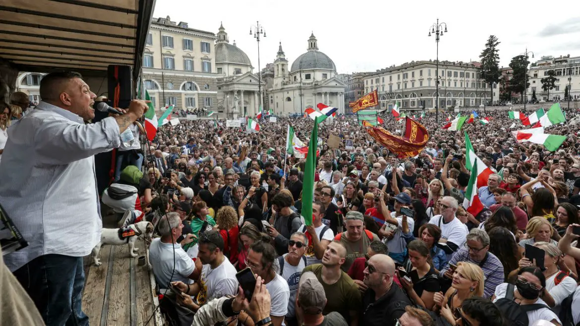 Chi è Giuliano Castellino in prima fila nelle violenze dei no vax