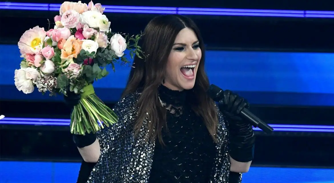 30 anni di Laura Pausini: la festa è cominciata