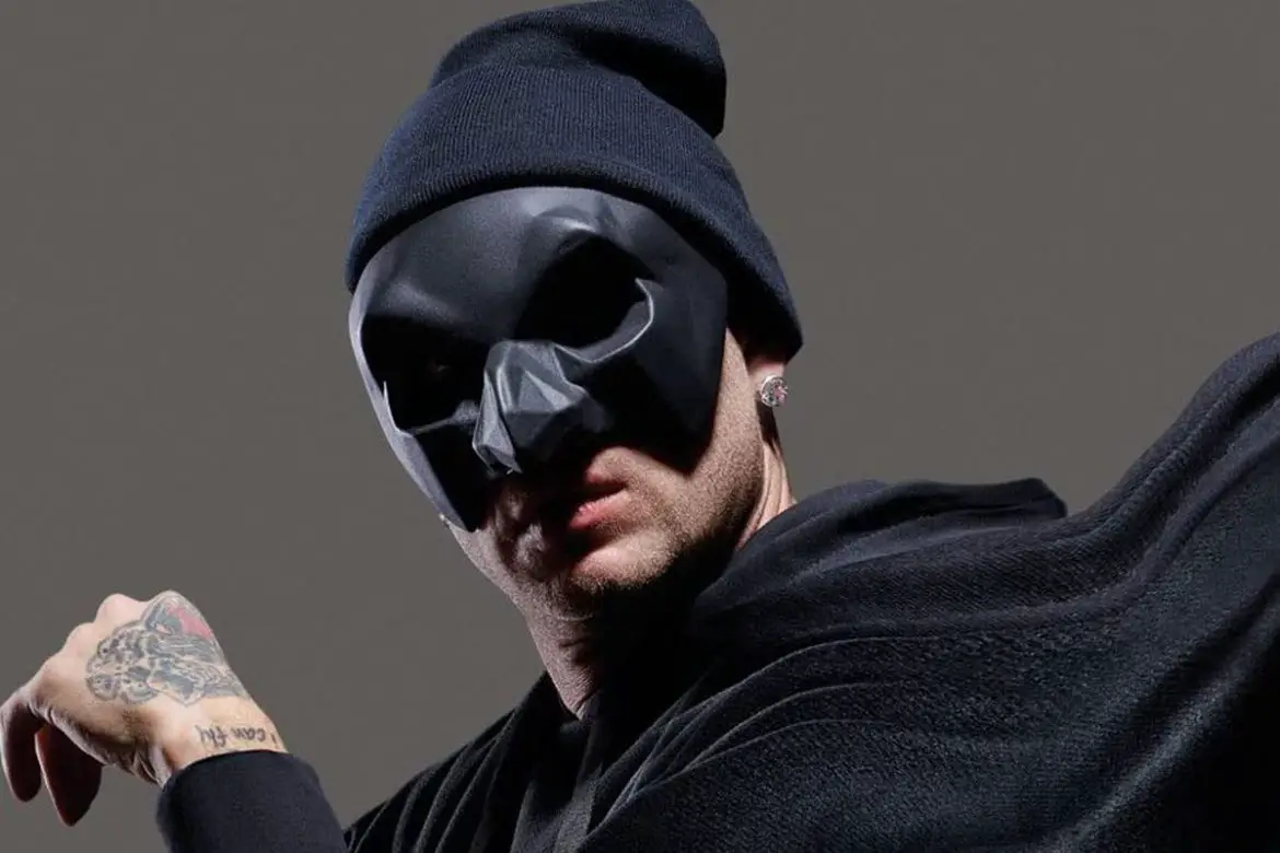 Clementino: il nuovo album Black Pulcinella