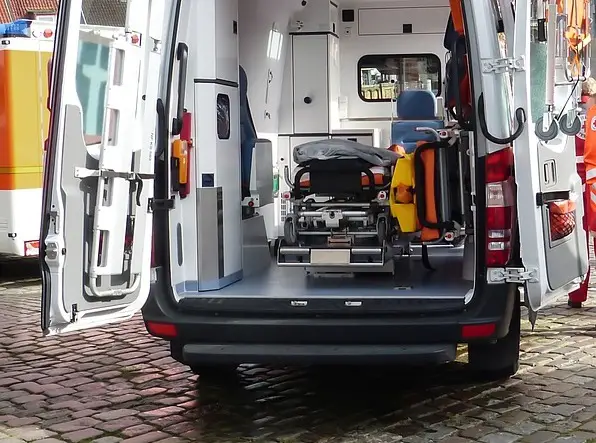 Drammatico incidente stradale nel triestino: un morto e 3 bimbi feriti, uno è molto grave