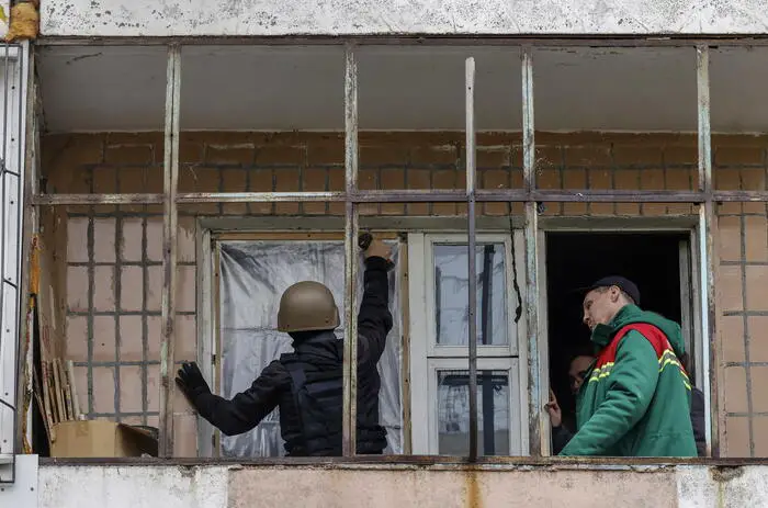 Nuova pioggia di missili sull’Ucraina: rete elettrica in emergenza dopo gli attacchi russi