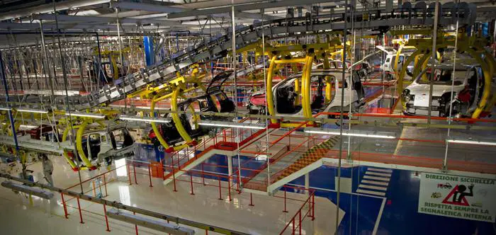 Industria, Istat: produzione novembre -0,3% su mese, -3,7% annuo