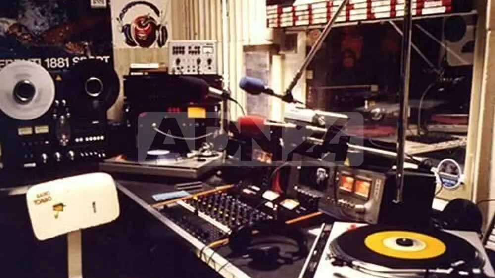 Libertà d’Onda: La Storia delle Radio Libere in Italia