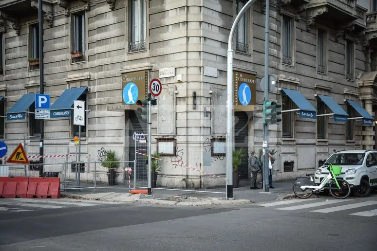 Milano | Si sveglia nuda sul tavolo in un ristorante: si sospetta una violenza sessuale.