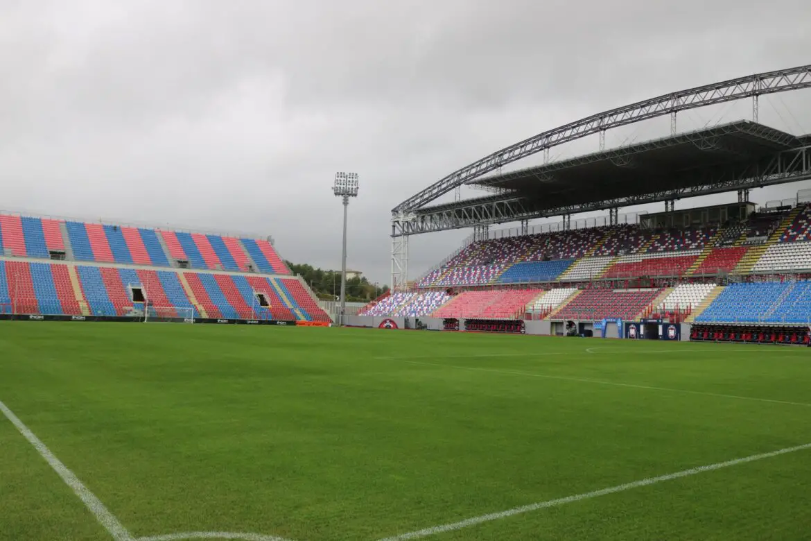 CROTONE | Festa di solidarietà allo Scida, in campo per “Sos Villaggi dei bambini” – VIDEO