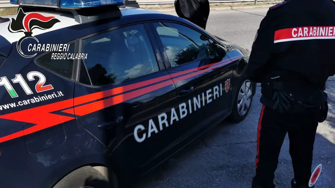 Correggio (RE) | Picchiato all’uscita da scuola, 3 minori denunciati