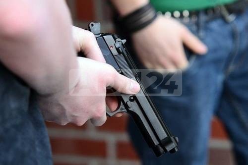 Stefanaconi (VV) | intimidazione a dottoressa, le lasciano pistola giocattolo su auto