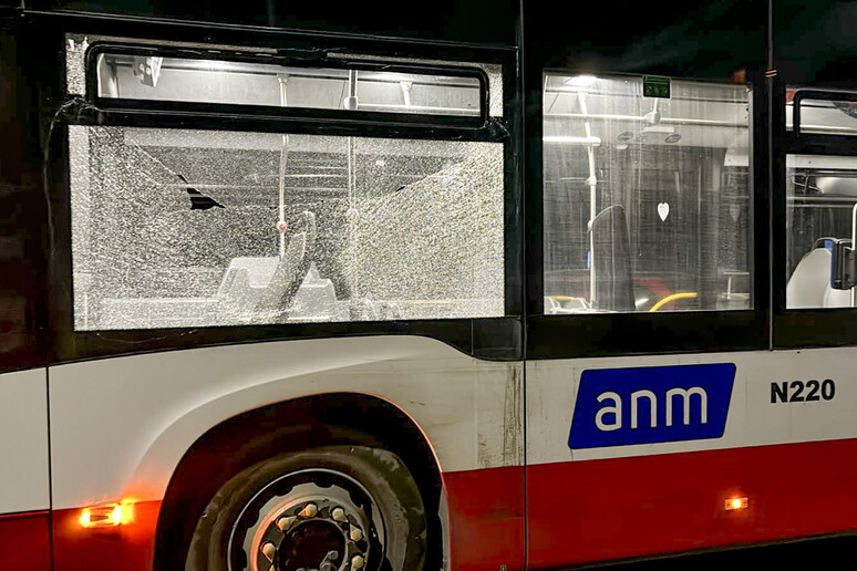 Napoli | Danneggiamenti ai bus ANM, aumentata la vigilanza