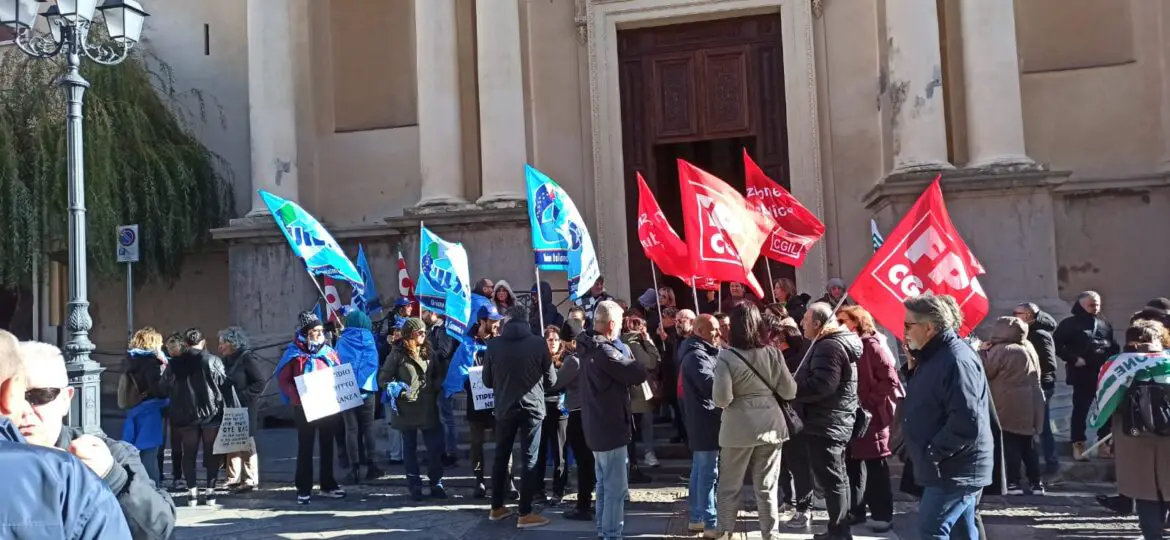 Catanzaro | Fondazione Karol Betania Strutture Sanitarie Srl: la protesta dei dipendenti